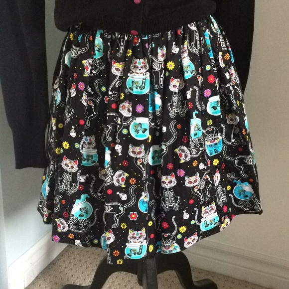 💖Skeleton kitty skirt - Picture 3 of 4